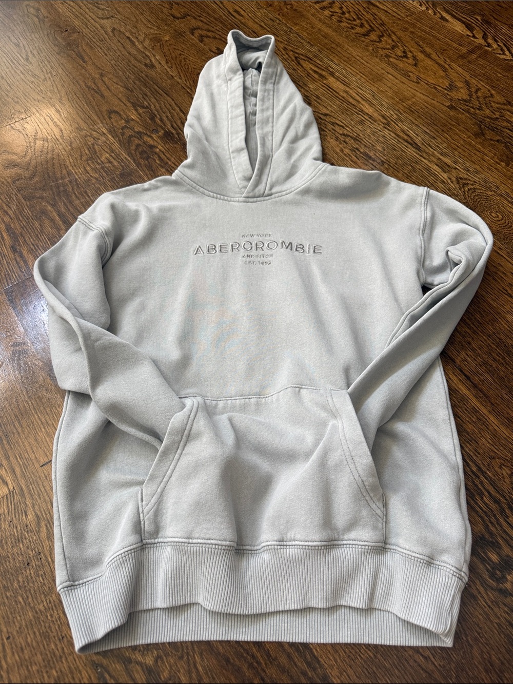 Abercrombie & Fitch Men's Light Gray Crewneck Hoodie